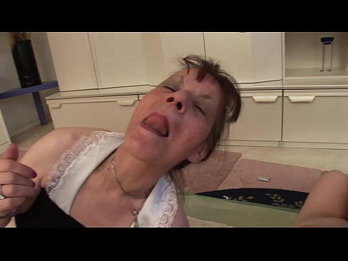 ❤️ To bedstemødre og en bedstefar har en trekant ❌ Skøn porno at da.taxiklass.ru ❌️